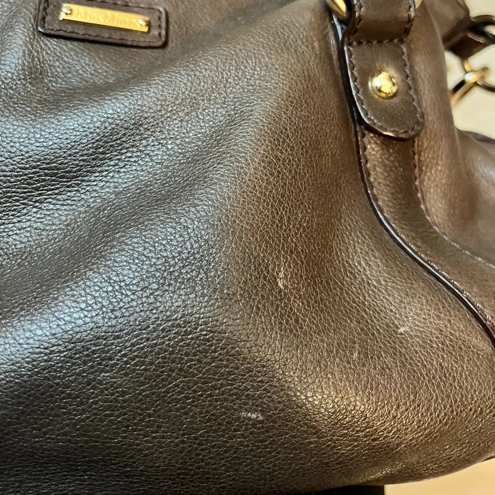 MaxMara Brown Leather Hobo Bag w/ Zip Closure & Detachable Strap - Picture 10 of 17